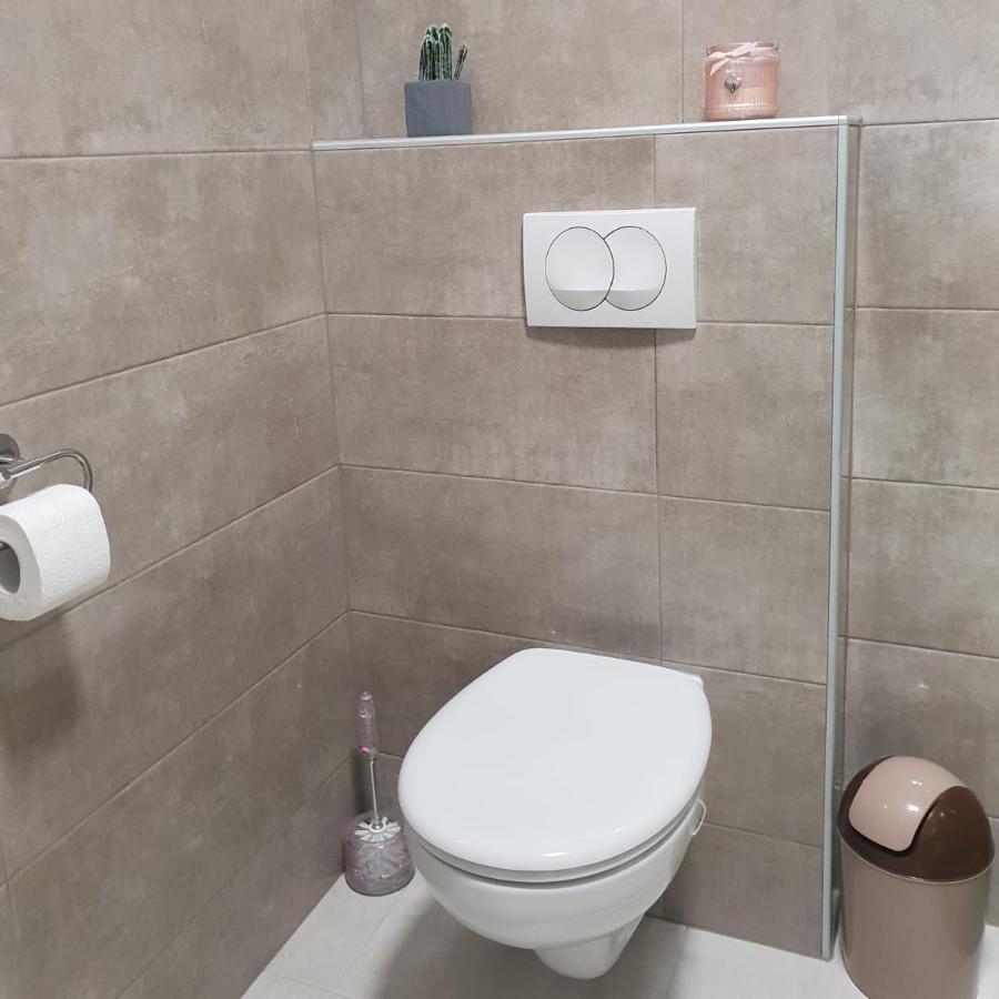 Apartmani Milutin Brodarica  Εξωτερικό φωτογραφία
