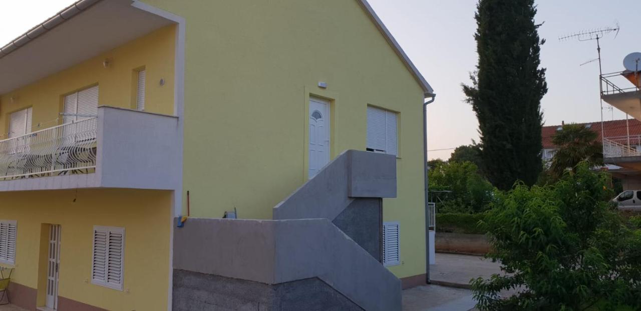 Apartmani Milutin Brodarica  Εξωτερικό φωτογραφία