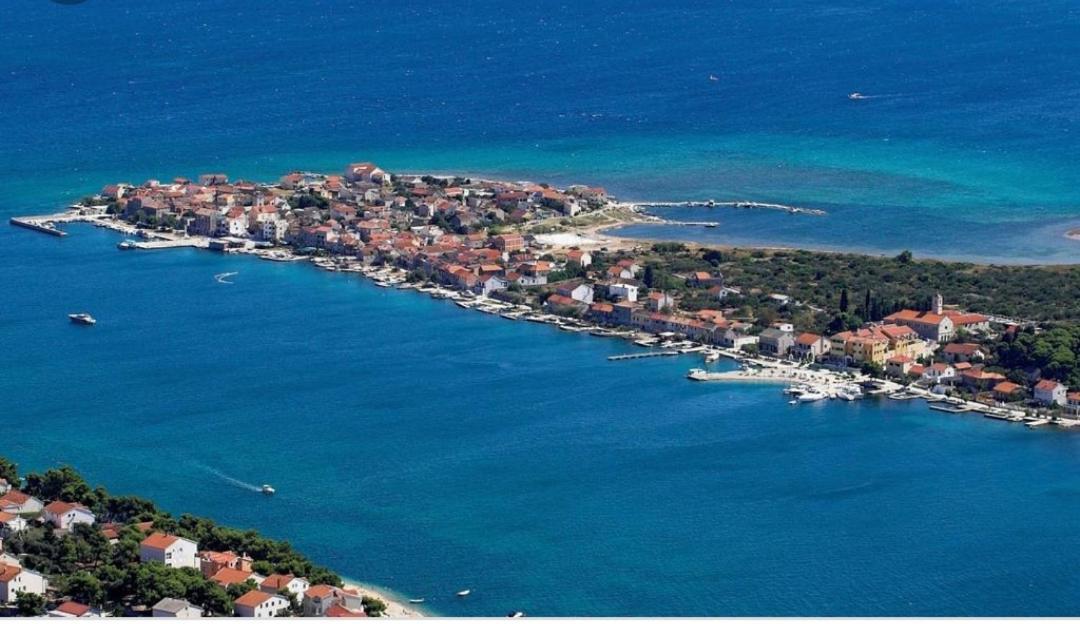 Apartmani Milutin Brodarica  Εξωτερικό φωτογραφία