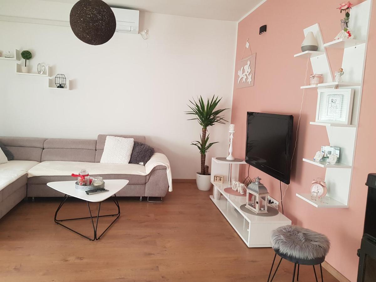 Apartmani Milutin Brodarica  Εξωτερικό φωτογραφία